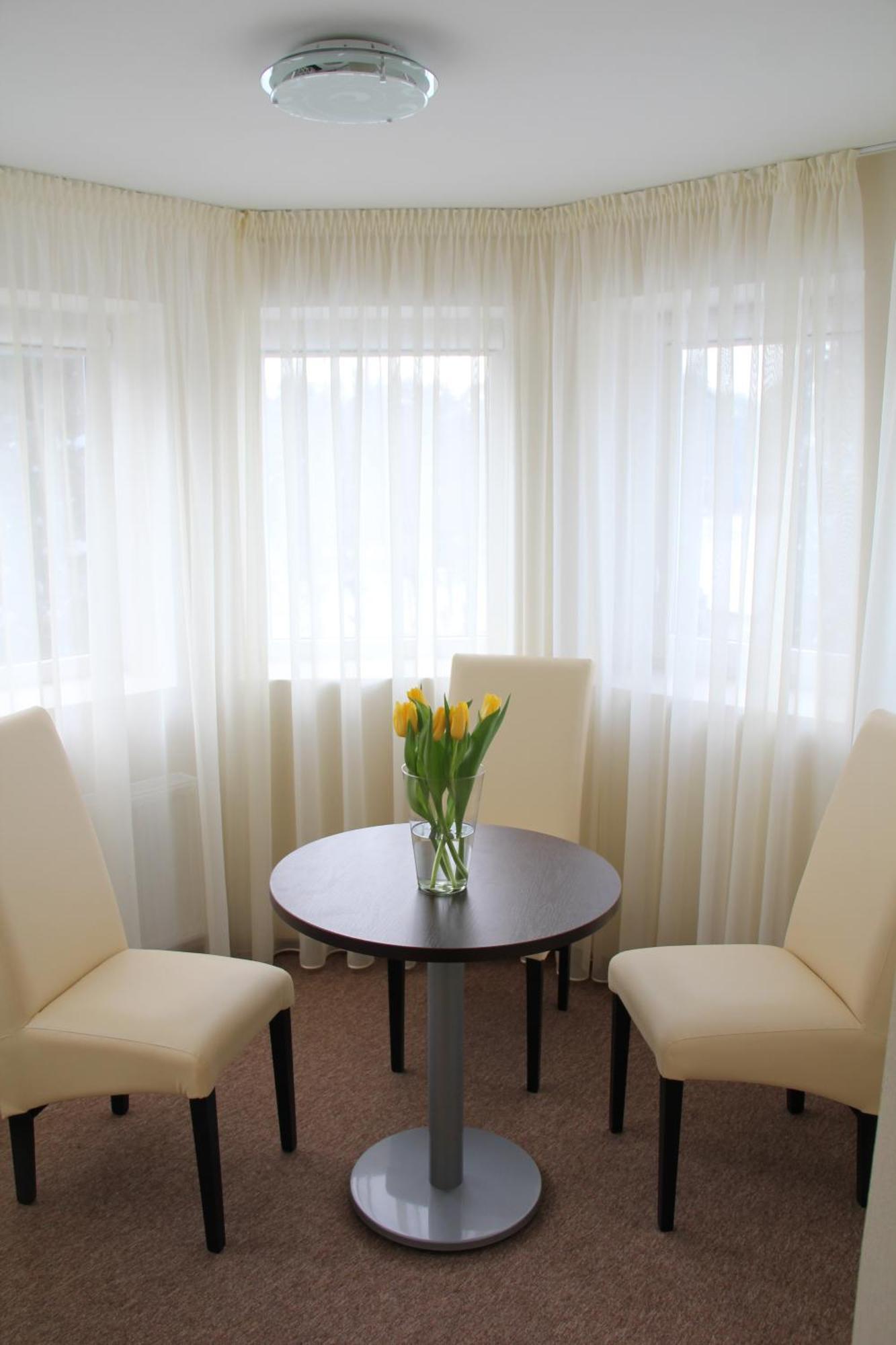 Dzintars Hotel Jūrkalne Екстериор снимка
